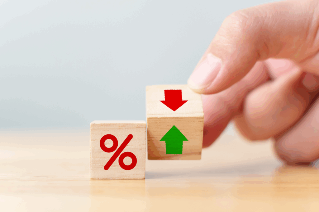 How Dropping Mortgage Rates in 2025 Can Help Texas Homeowners Build Wealth Through Refinancing